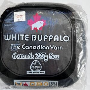 White Buffalo Virgin Wool 6 Strands Yarn Black 8 oz New Made in Canada